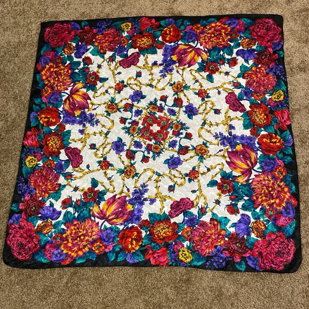 Floral Patterned Square Scarf